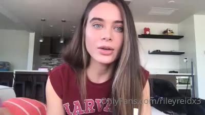 Riley Reid And Friends Group Masturbation Over Zoom